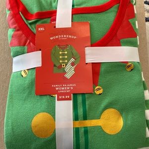 2-Piece Women’s Elf Pajamas Wondershop - XXL - NEW
